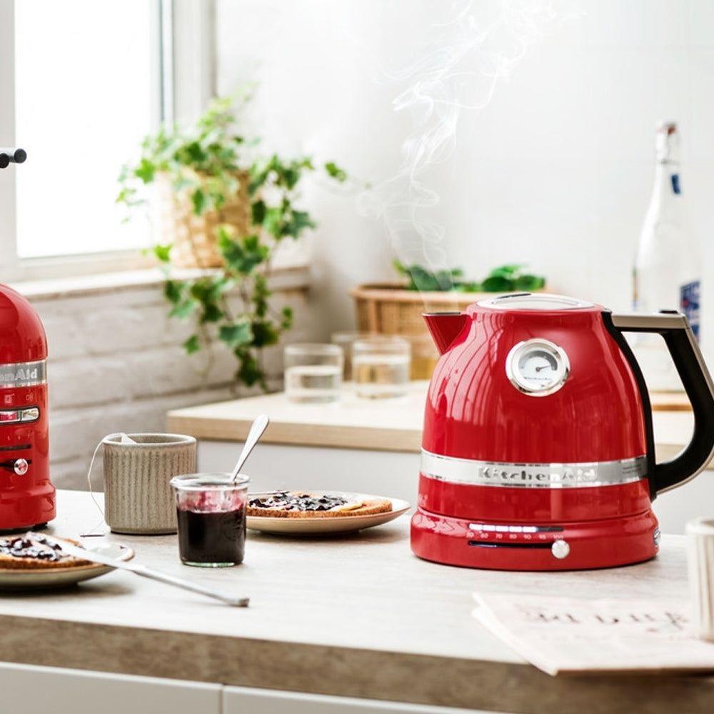 KitchenAid 5KEK1522EER ARTISAN Cordless Kettle Empire Red New World